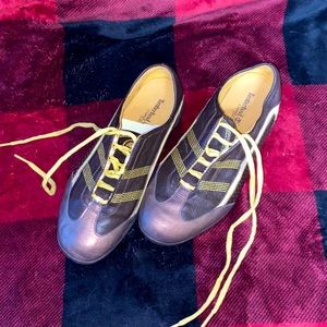 Brown & yellow, leather timberline sneakers. Vintage.